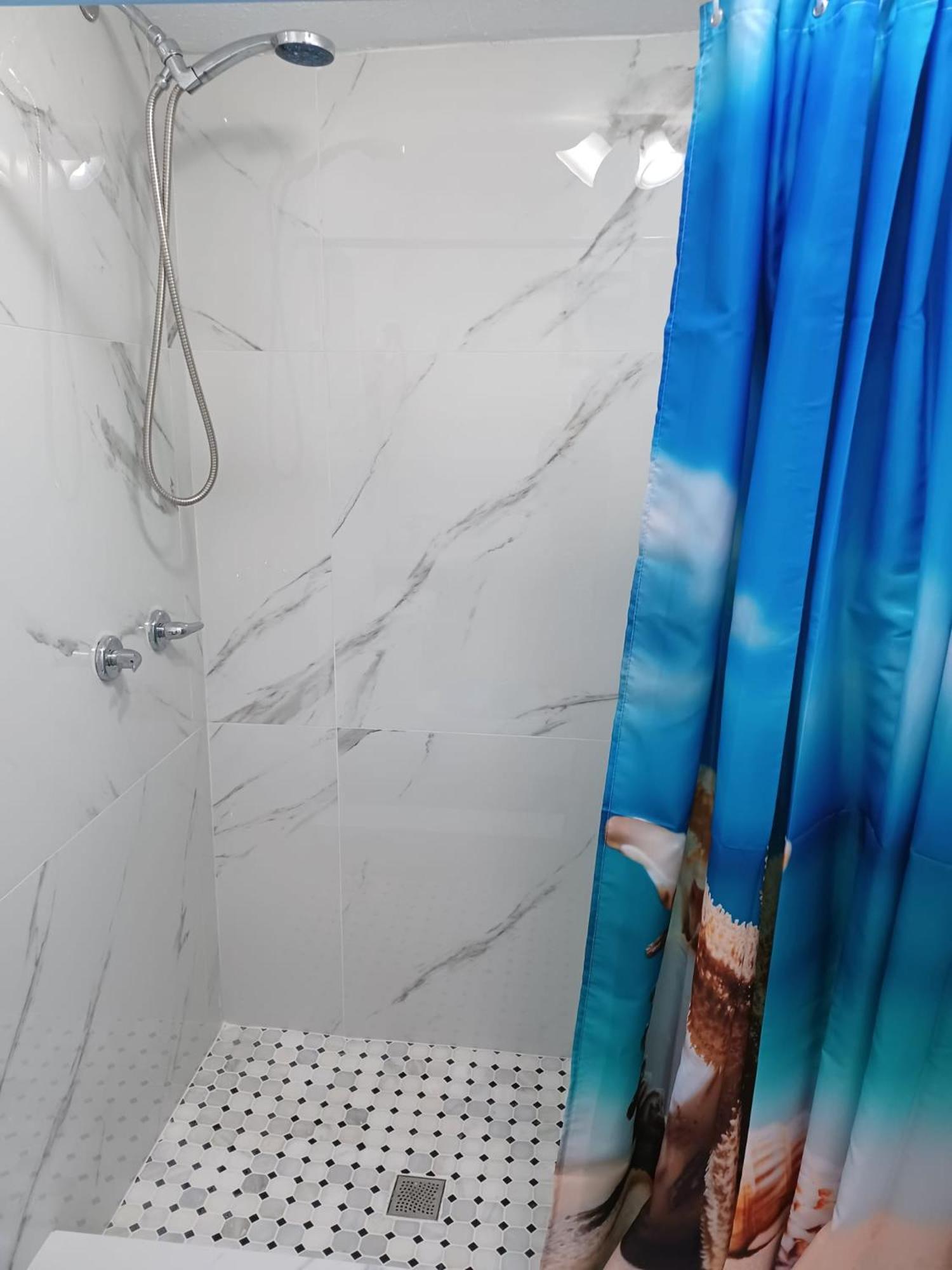 B5 Best Value On Private Bedroom With Private Bathroom In Little Havana, Miami Exterior foto